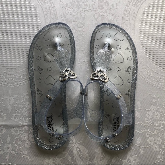 Michael Kors Girls Size 4 Silver Sparkly Rubber Sandals Open-Toe Shoes Flip-Flop - Picture 9 of 12